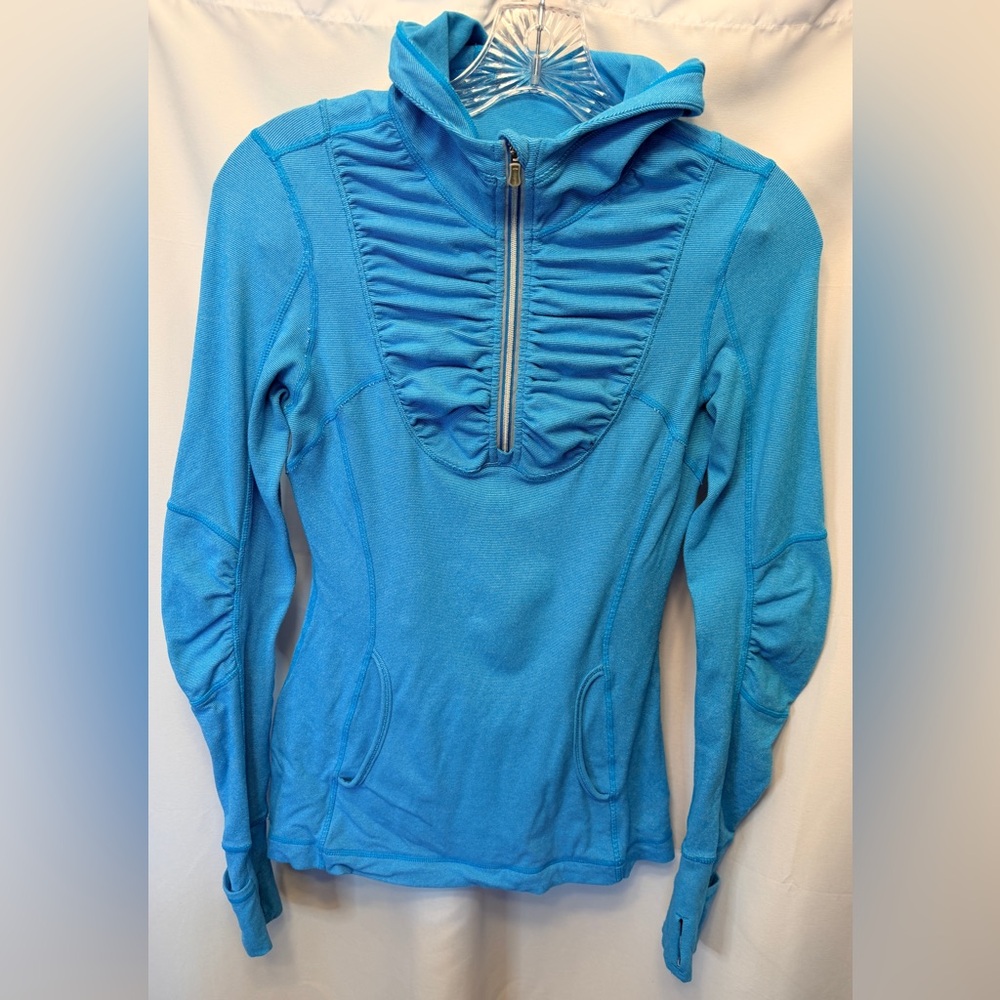 Lululemon Women’s Size 4 Blue Snorkel Microstripe‎ Run Resolution Pullover